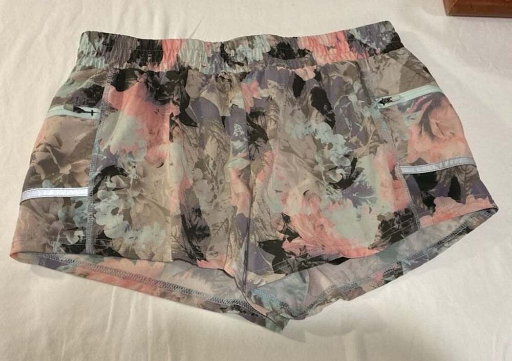 Fabletics Maggie Athletic Shorts Size M Secret Garden Floral